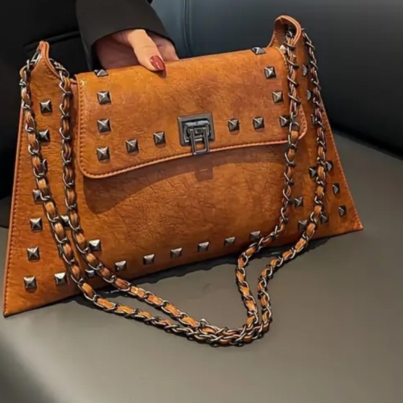 NWT Vintage Rivet Decor Crossbody Bag. Retro Studded Shoulder Bag - Picture 3 of 7